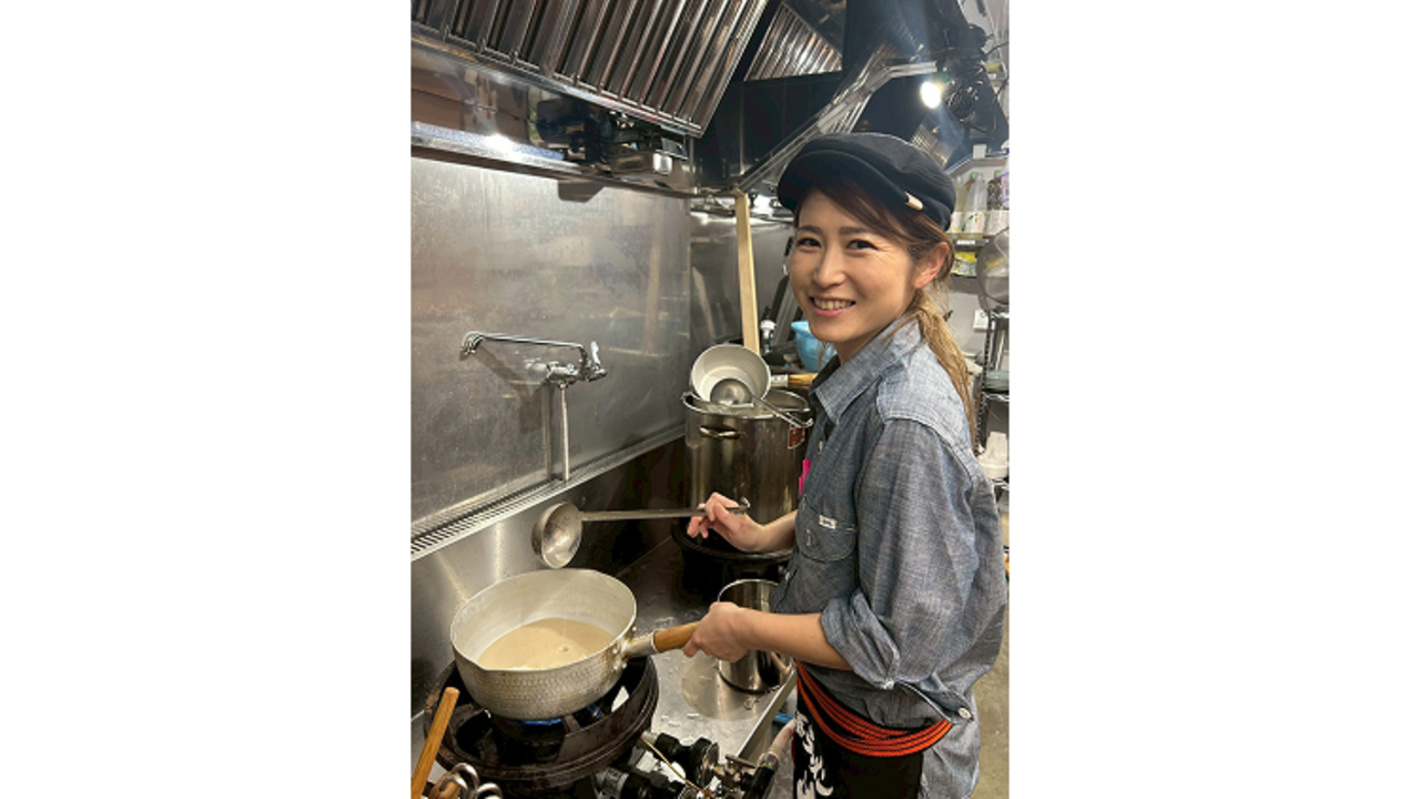 横浜ラーメン 湘家で働く人の写真2枚目