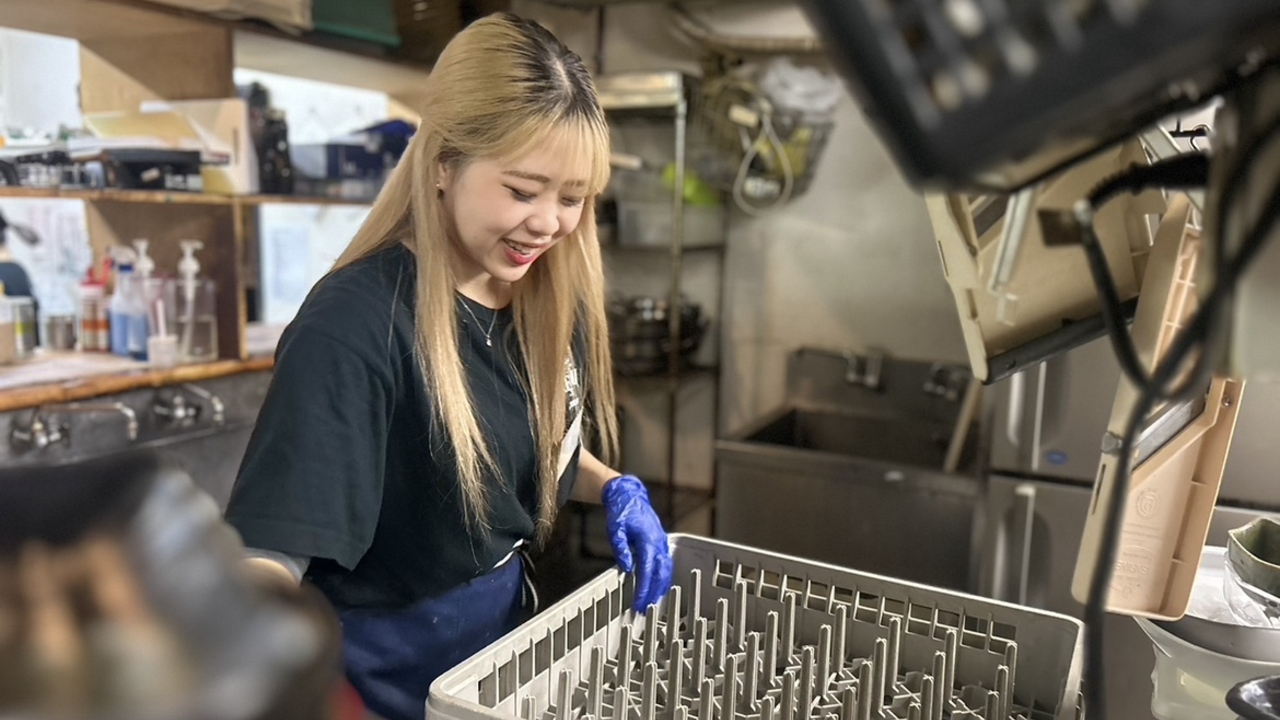 中権丸で働く人の写真1枚目