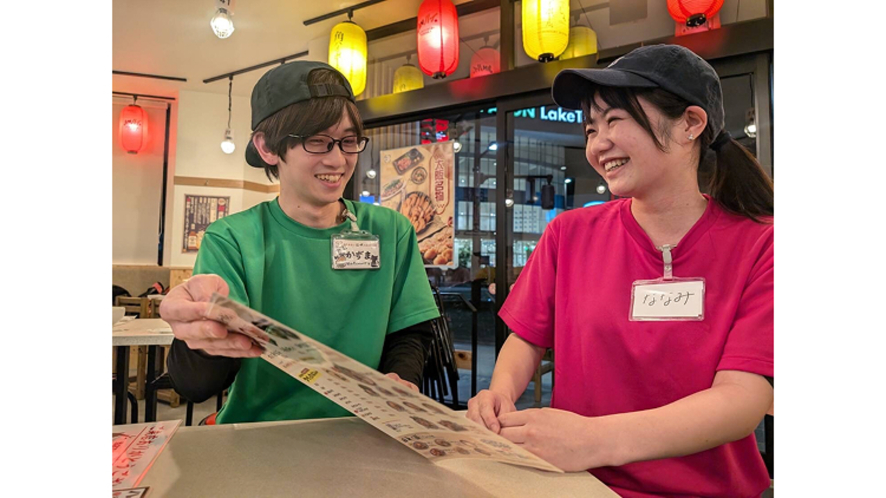 串カツ田中で働く人の写真1枚目