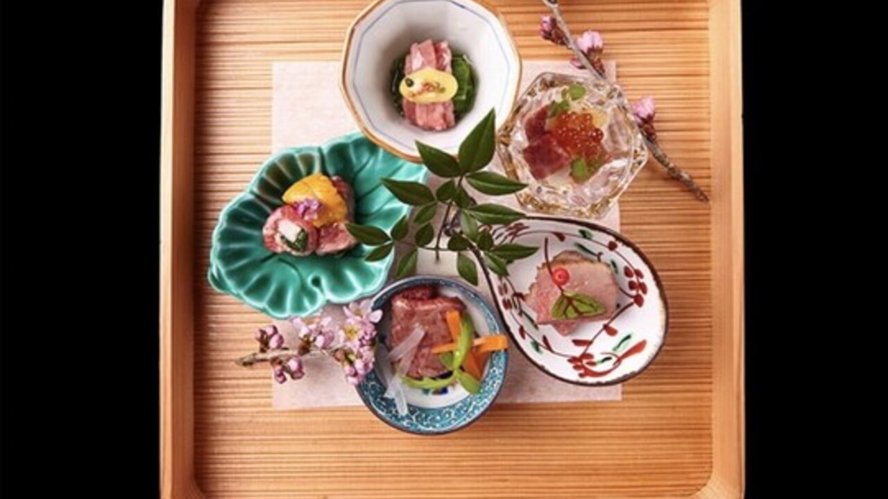 月火水木金土日の事業内容の写真1枚目