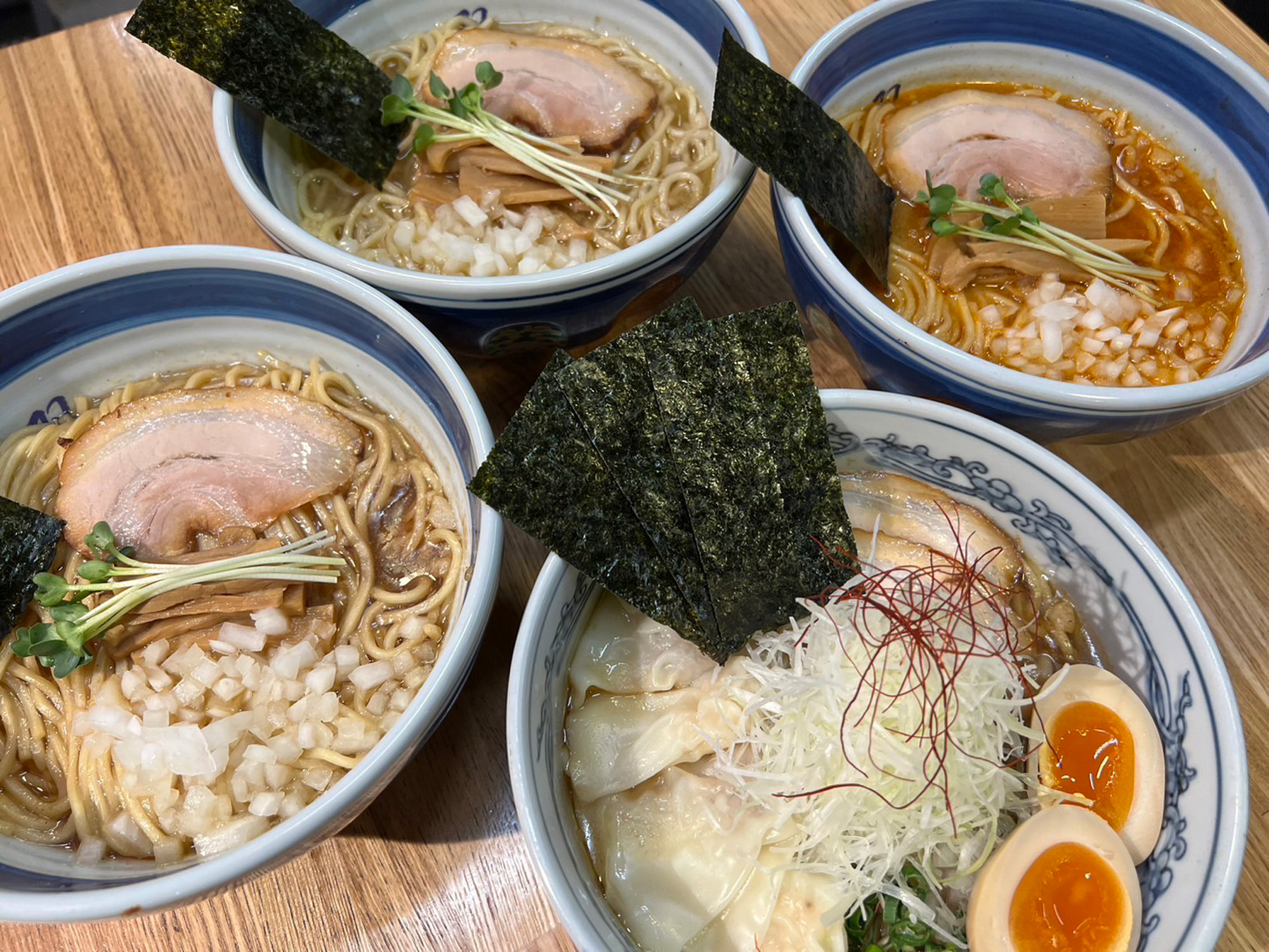 DOT EIGHT COMPANY株式会社-双麺 1枚目