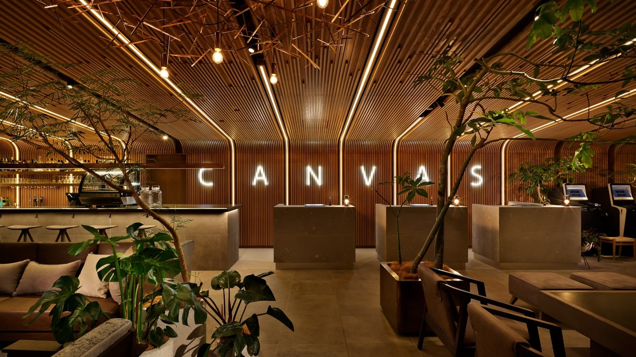 ザ ロイヤルパーク キャンバスの事業内容の写真1枚目