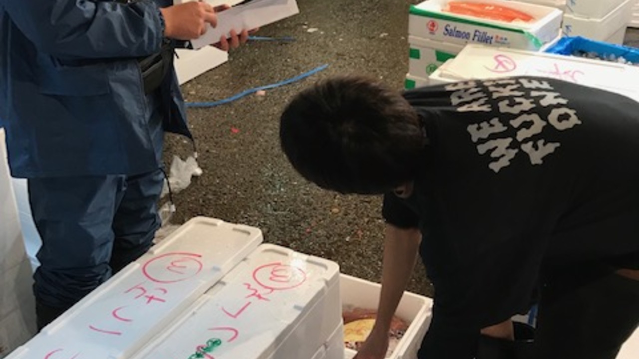 やえす初藤で働く人の写真3枚目