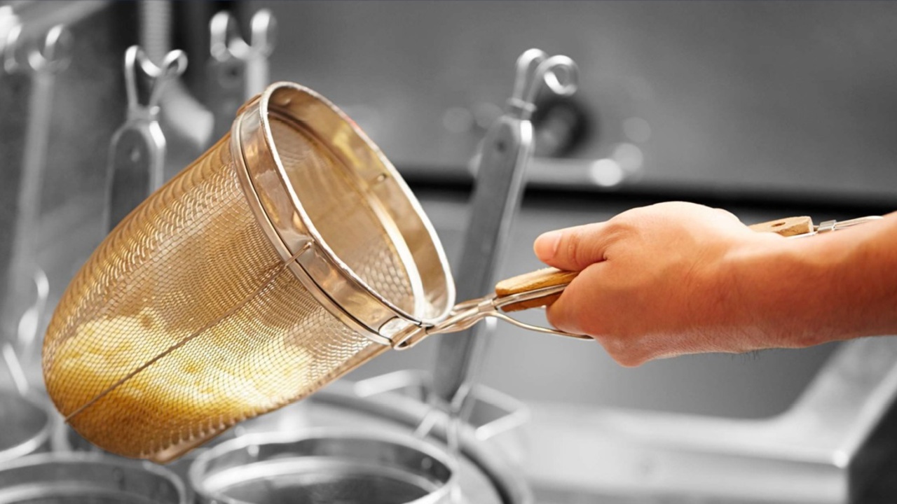 喜多方ラーメン坂内で働く人の写真3枚目