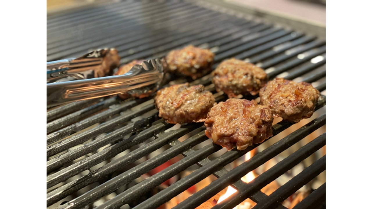 挽肉屋 神徳の事業内容の写真3枚目