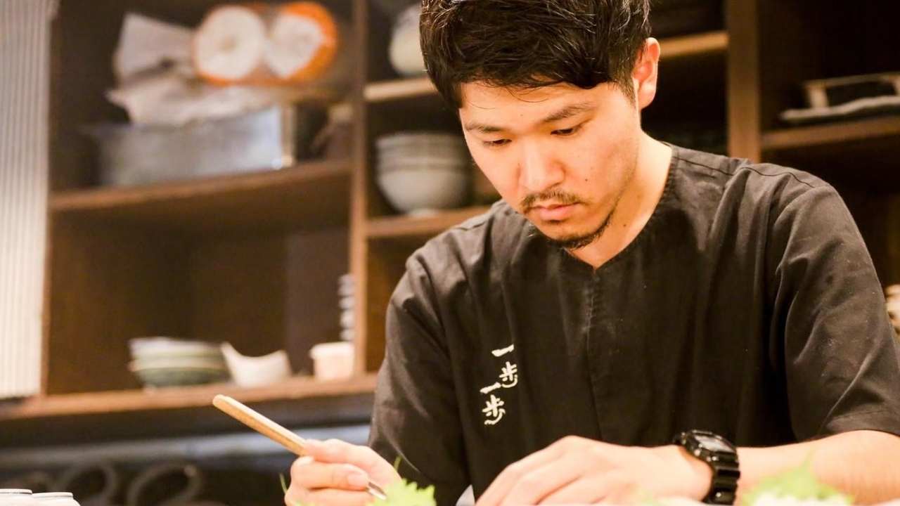 にぎりの一歩で働く人の写真3枚目