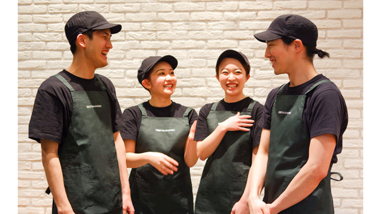 クリスプサラダワークスで働く人の写真2枚目