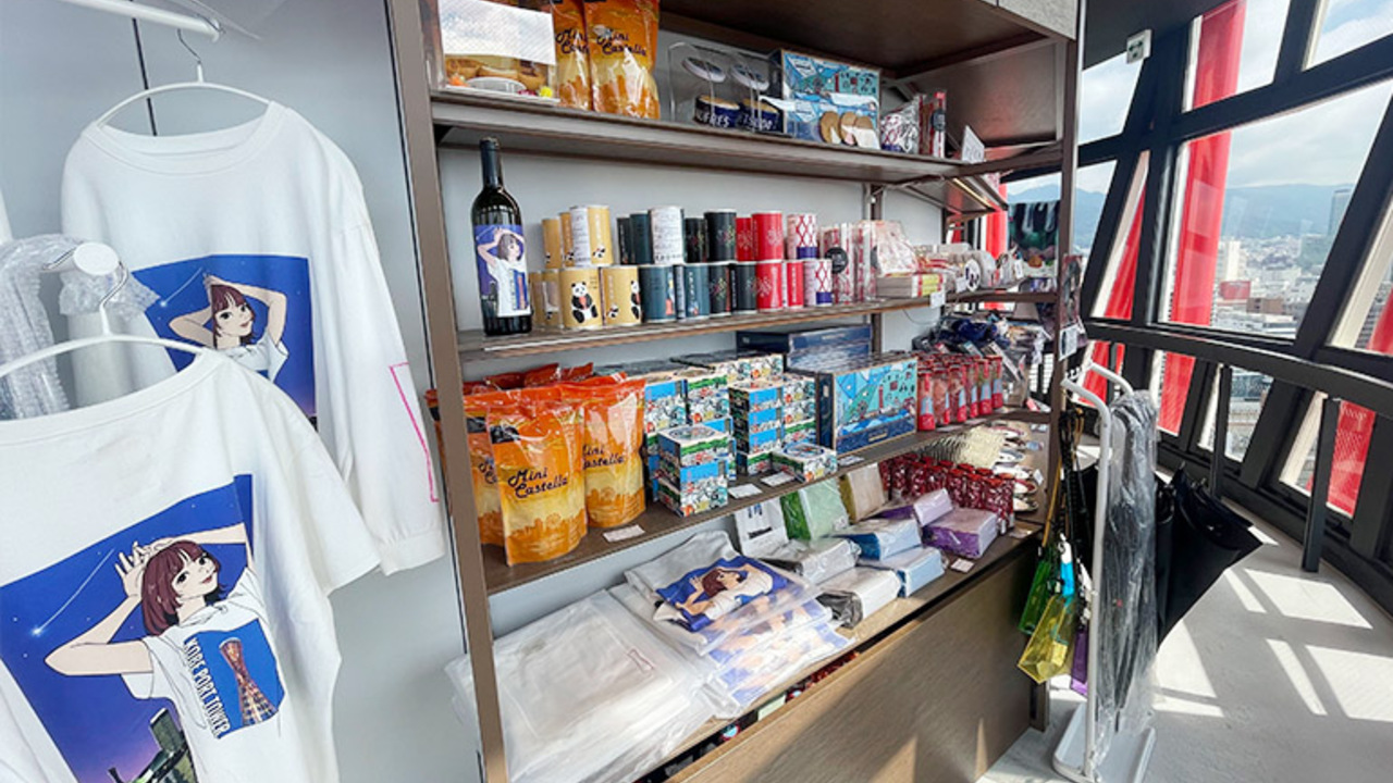 神戸ポートタワーで働く人の写真2枚目