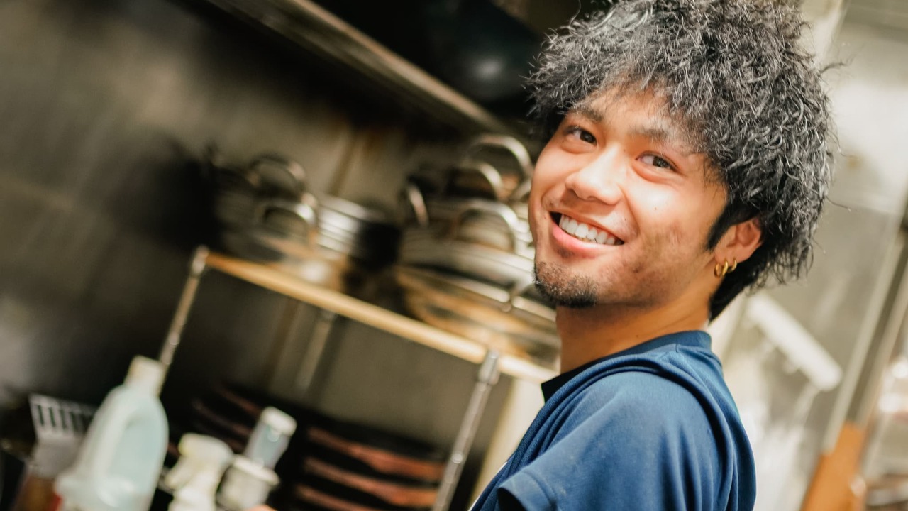 博多満月で働く人の写真2枚目
