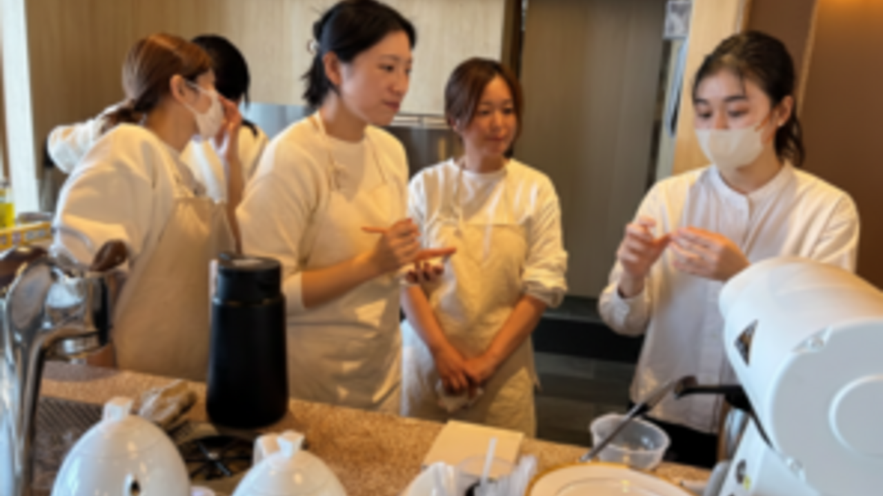 YUNAGI Cafeで働く人の写真2枚目