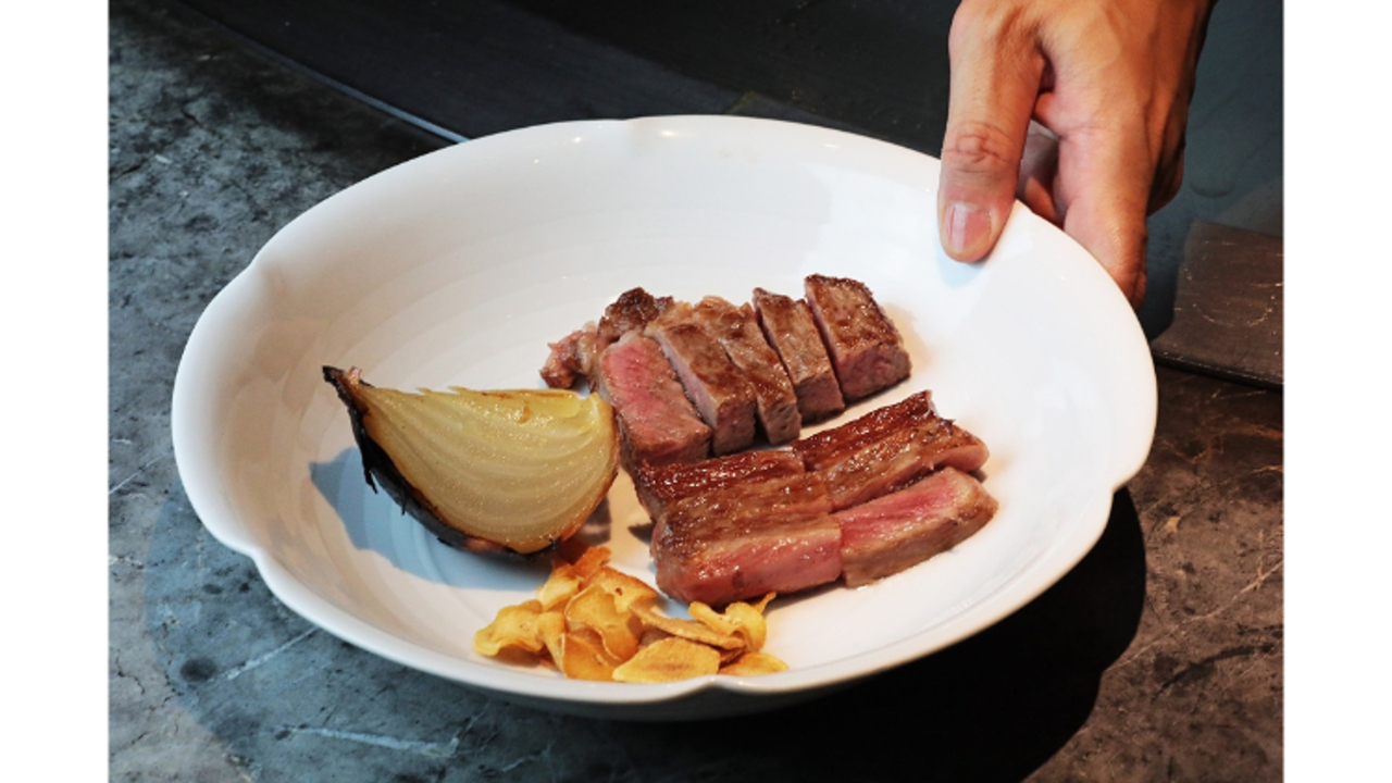 XEXで働く人の写真3枚目