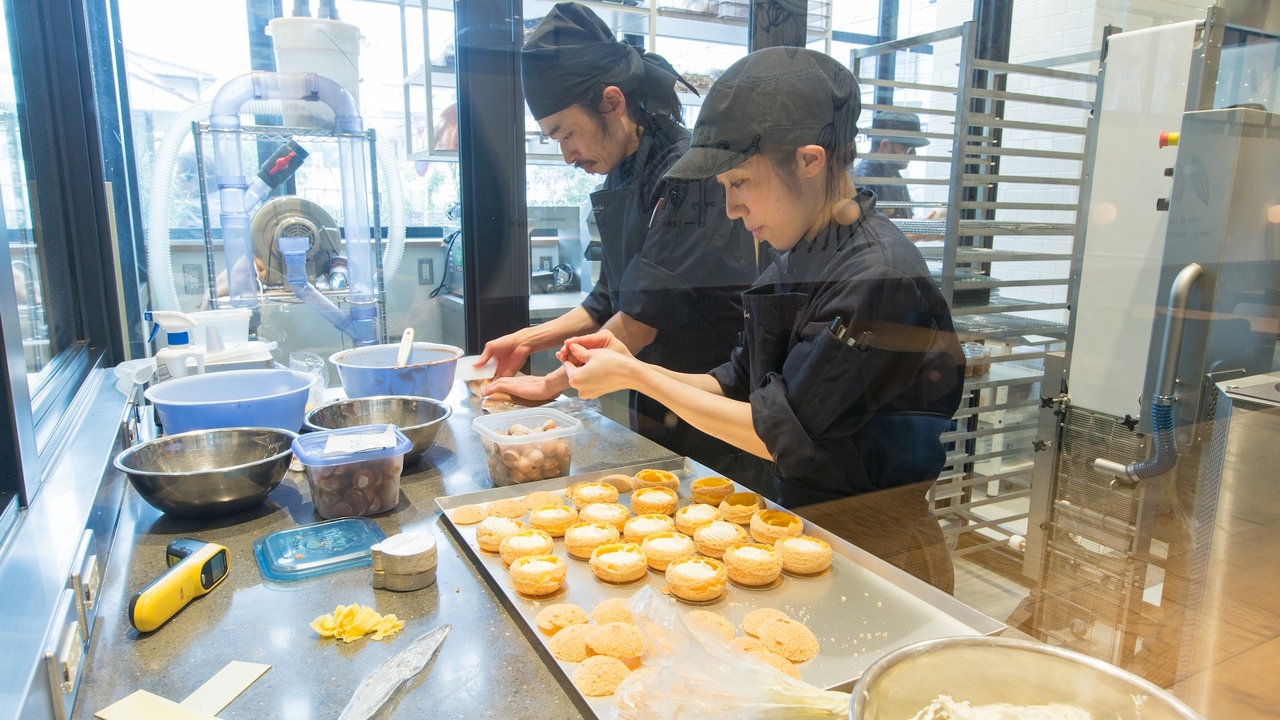 green bean to bar CHOCOLATE 福岡店で働く人の写真1枚目