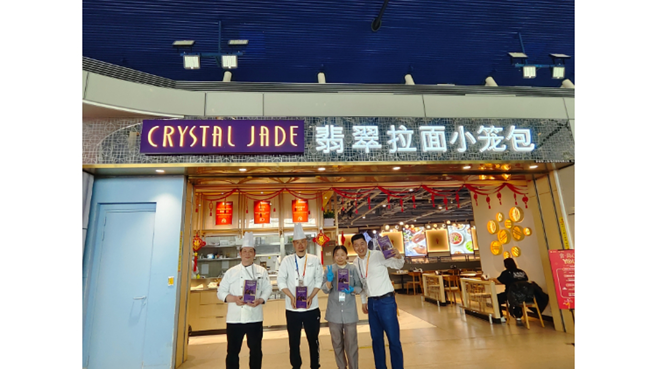 CRYSTAL JADE(クリスタルジェイド)の事業内容の写真3枚目