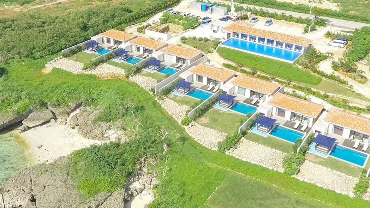 2026年6月開業｜宮古島・伊良部島のスモールラグジュアリーホテルの事業内容の写真1枚目