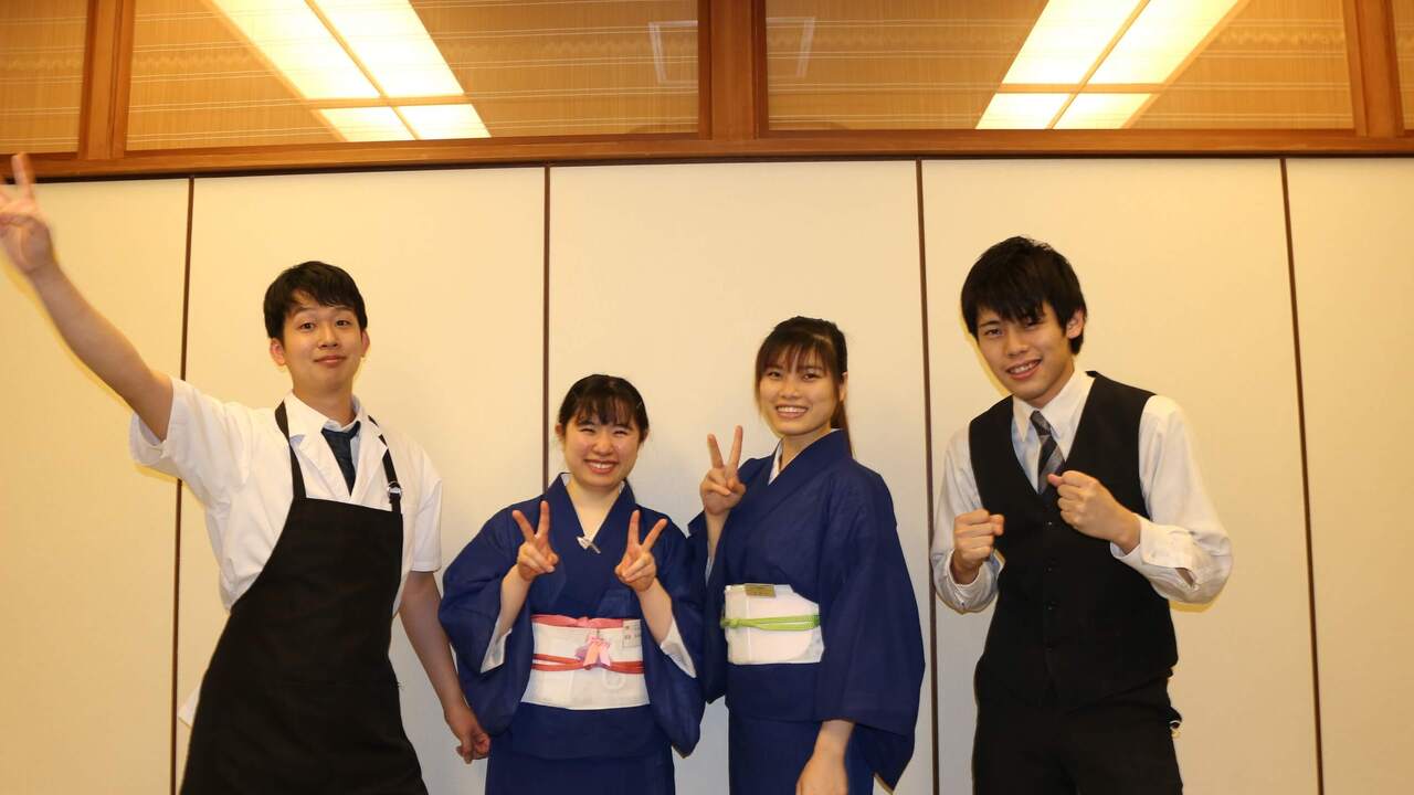 近江肉こまきちで働く人の写真4枚目