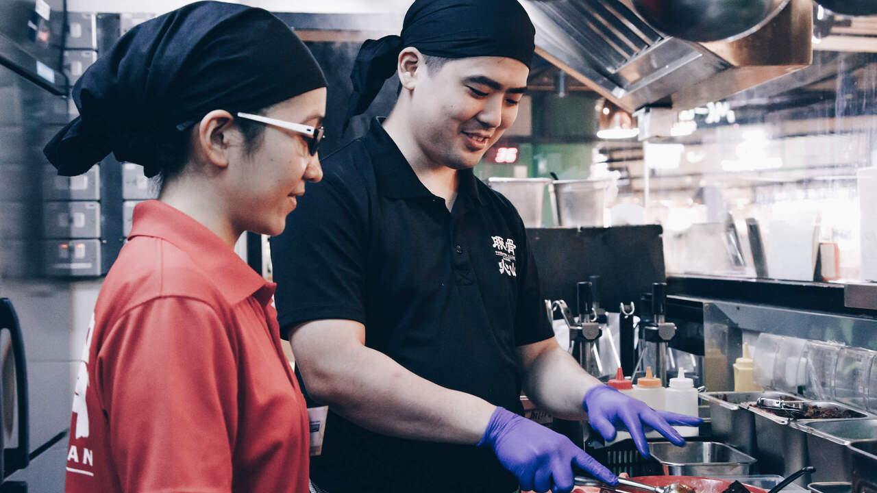 びっくりドンキーの事業内容の写真1枚目
