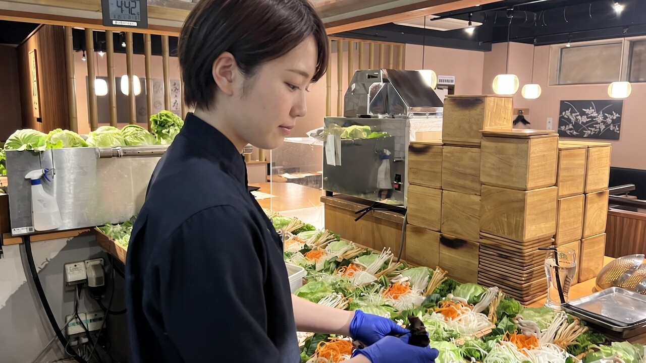 出汁しゃぶ おばんざい おかか ～O・KA・KA～で働く人の写真2枚目