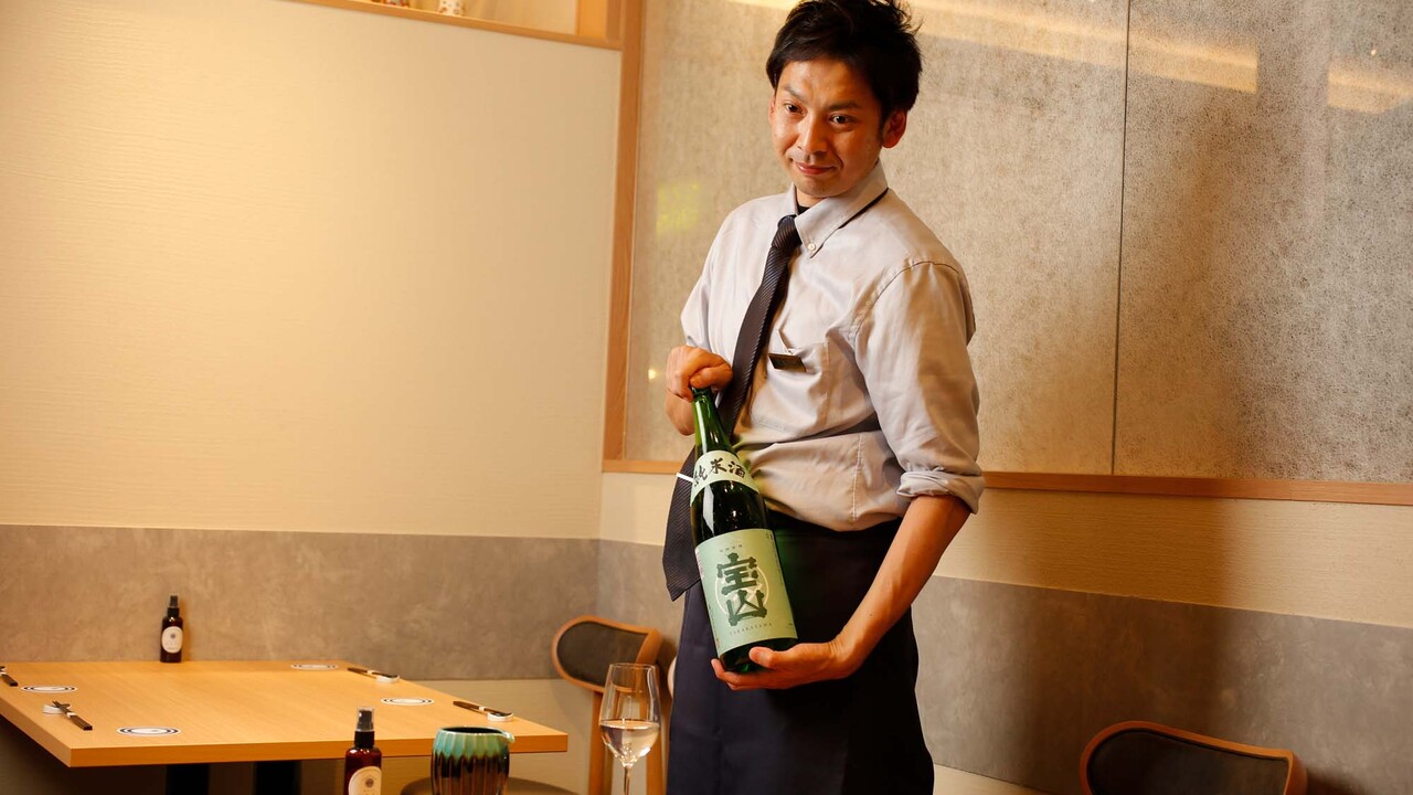 和食日和おさけとで働く人の写真4枚目
