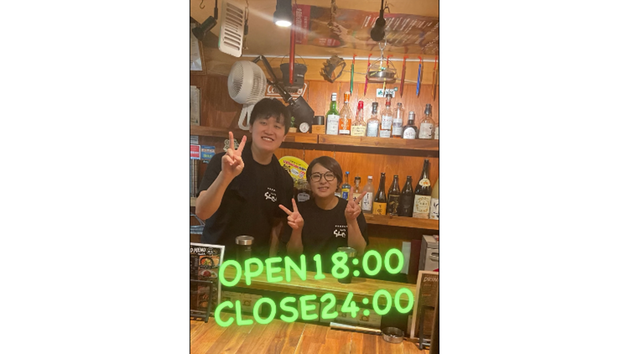 キャンプ飯らんたんで働く人の写真1枚目