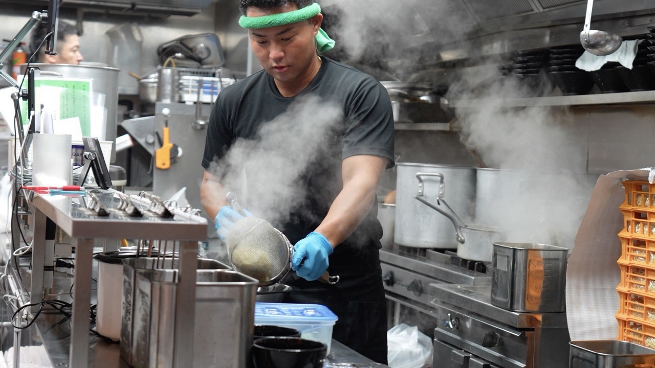 横浜家系ラーメン　みどりの事業内容の写真1枚目