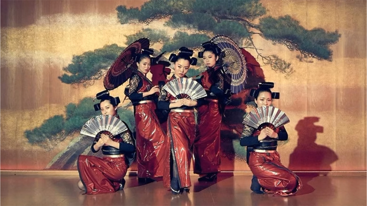 座グラン東京で働く人の写真1枚目