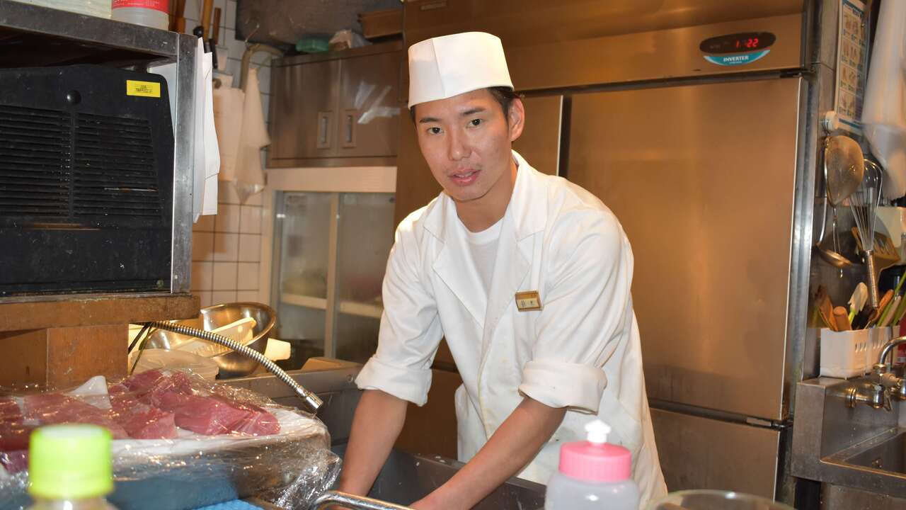 豊洲場外食堂　魚金の事業内容の写真1枚目