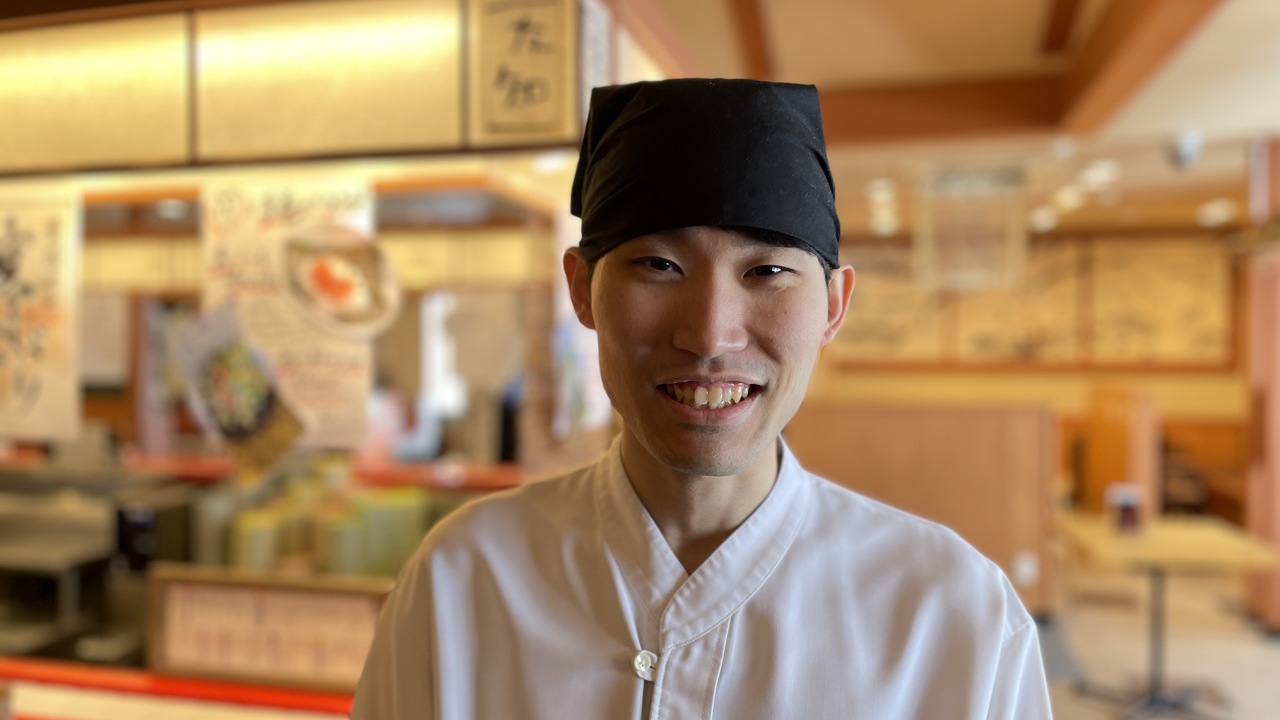 立食い寿司 根室花まるで働く人の写真3枚目