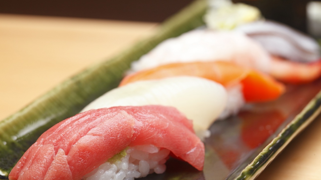 立食い寿司 根室花まるの事業内容の写真2枚目