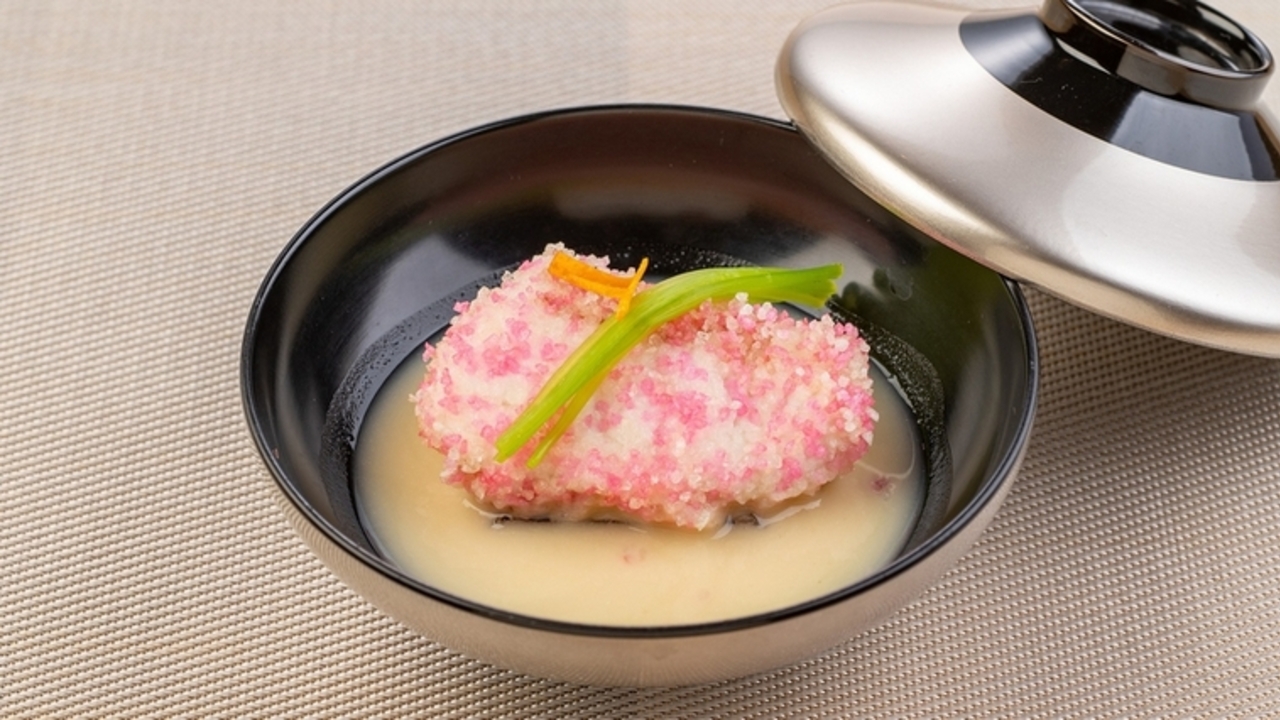 石のやで働く人の写真3枚目