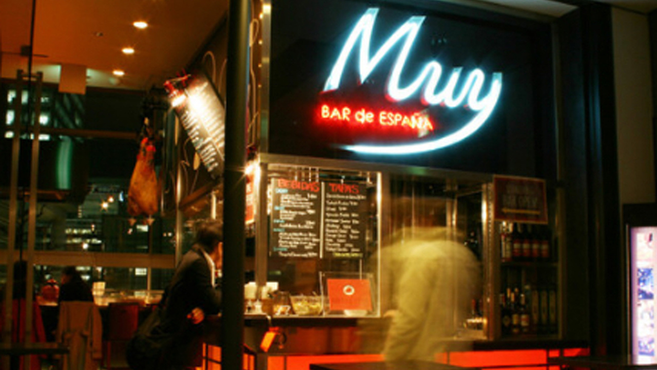 BAR de ESPANA Muyの事業内容の写真1枚目