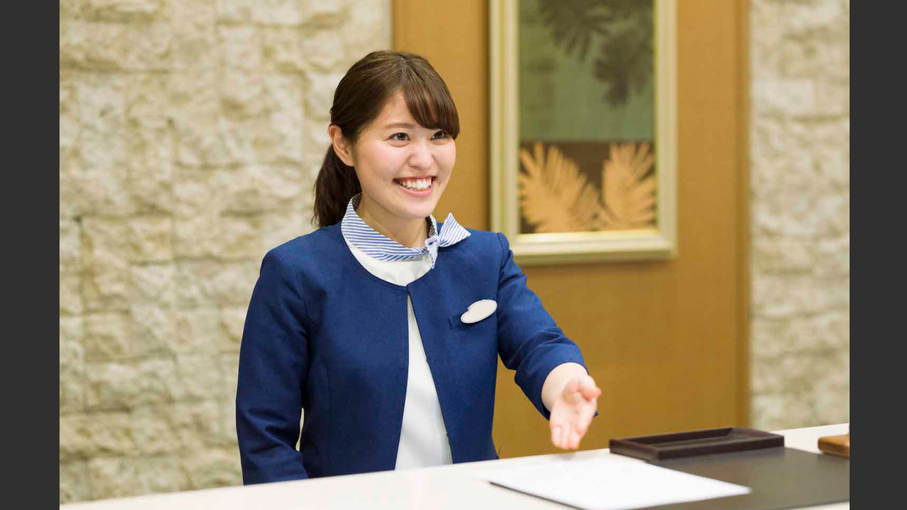 ホテル エミオンで働く人の写真1枚目