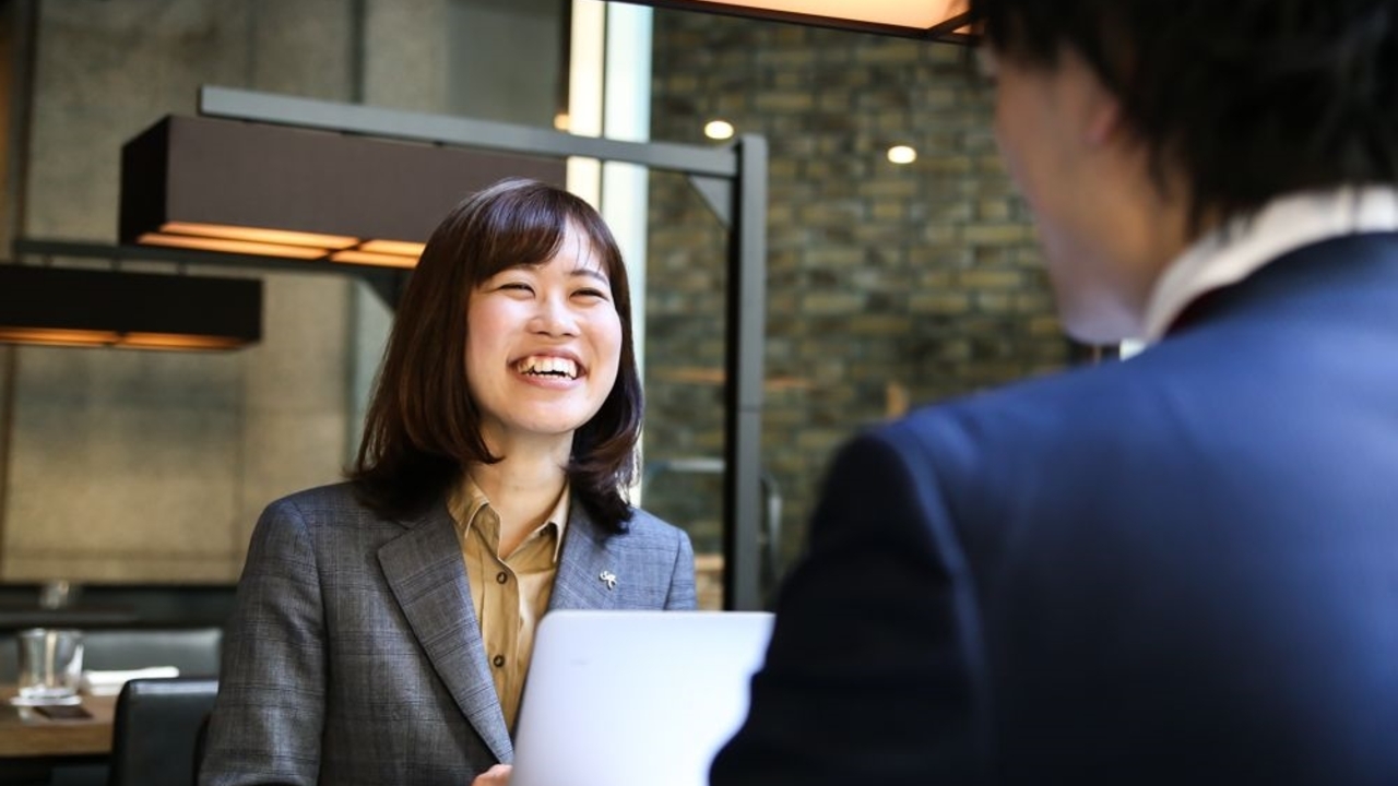 いしがまやハンバーグで働く人の写真3枚目