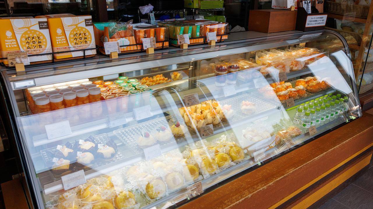 とみたメロンハウスで働く人の写真3枚目