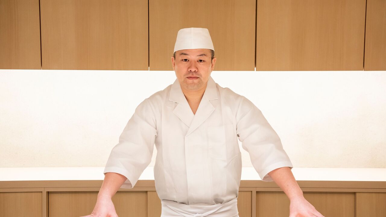 銀座 鮨 佑で働く人の写真4枚目