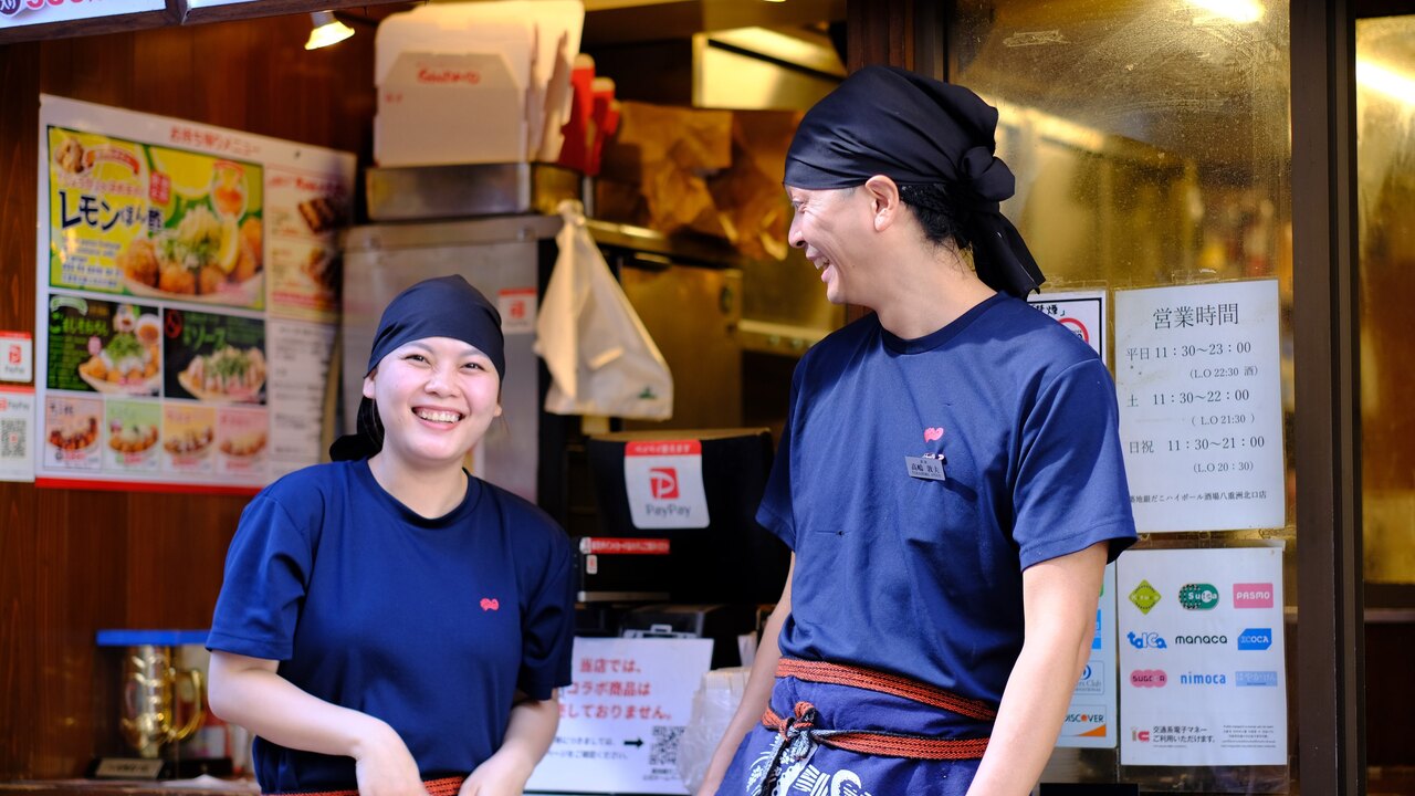 築地銀だこハイボール酒場で働く人の写真4枚目