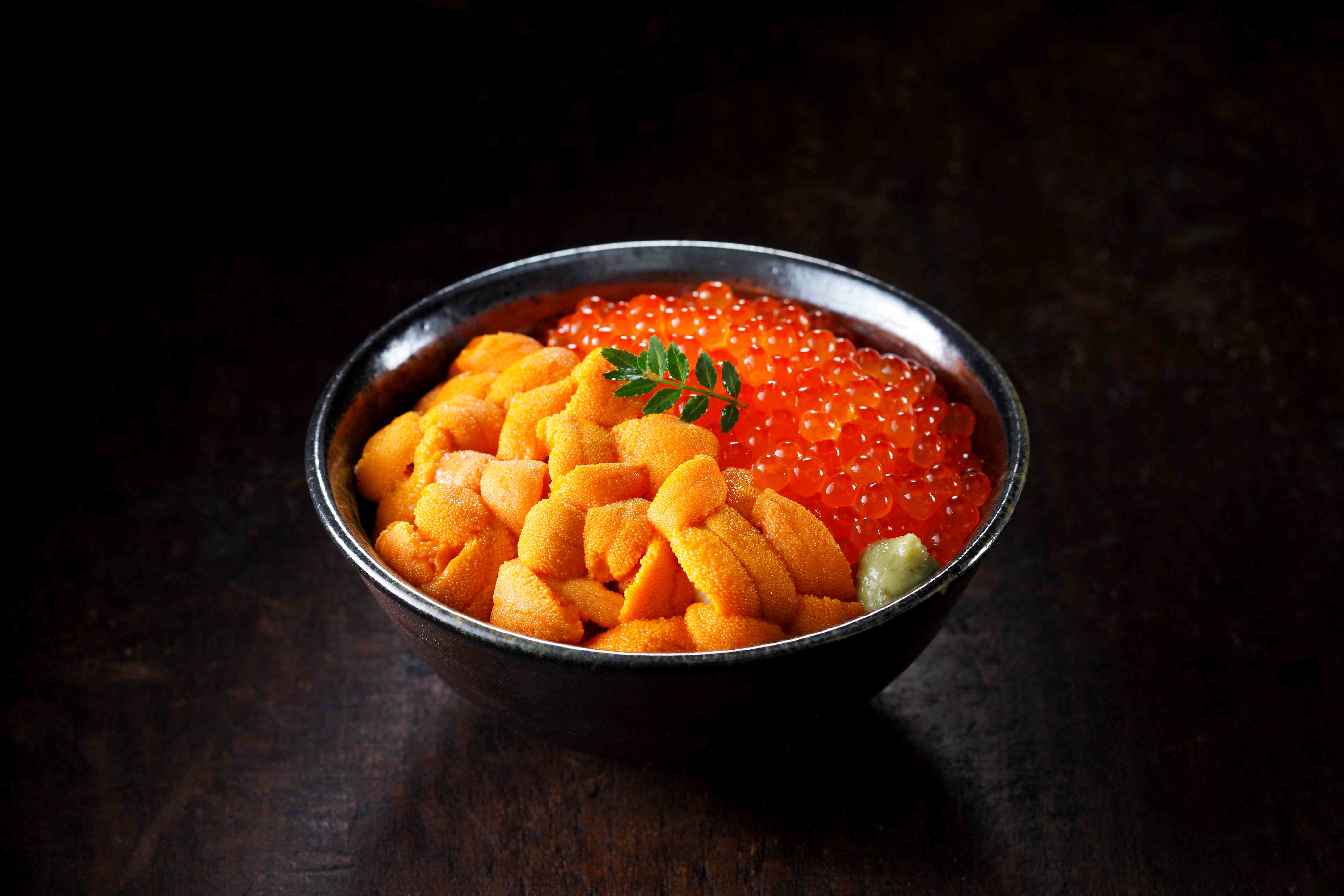 株式会社レブニーズ-島の人 1枚目