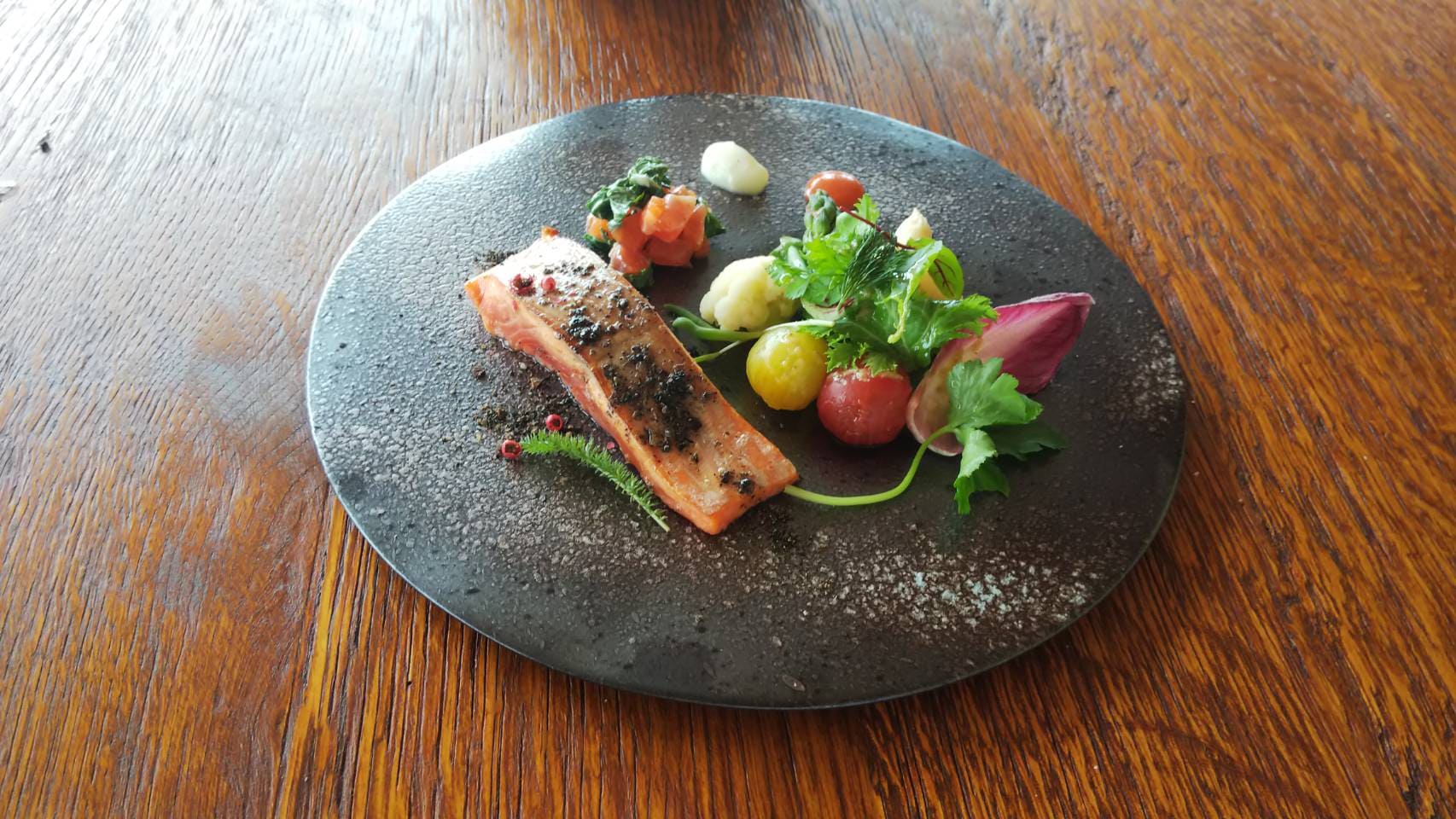 株式会社ぬくもりの宿ふる川-焚火ダイニング・カフェ『ハルランナ』 2枚目