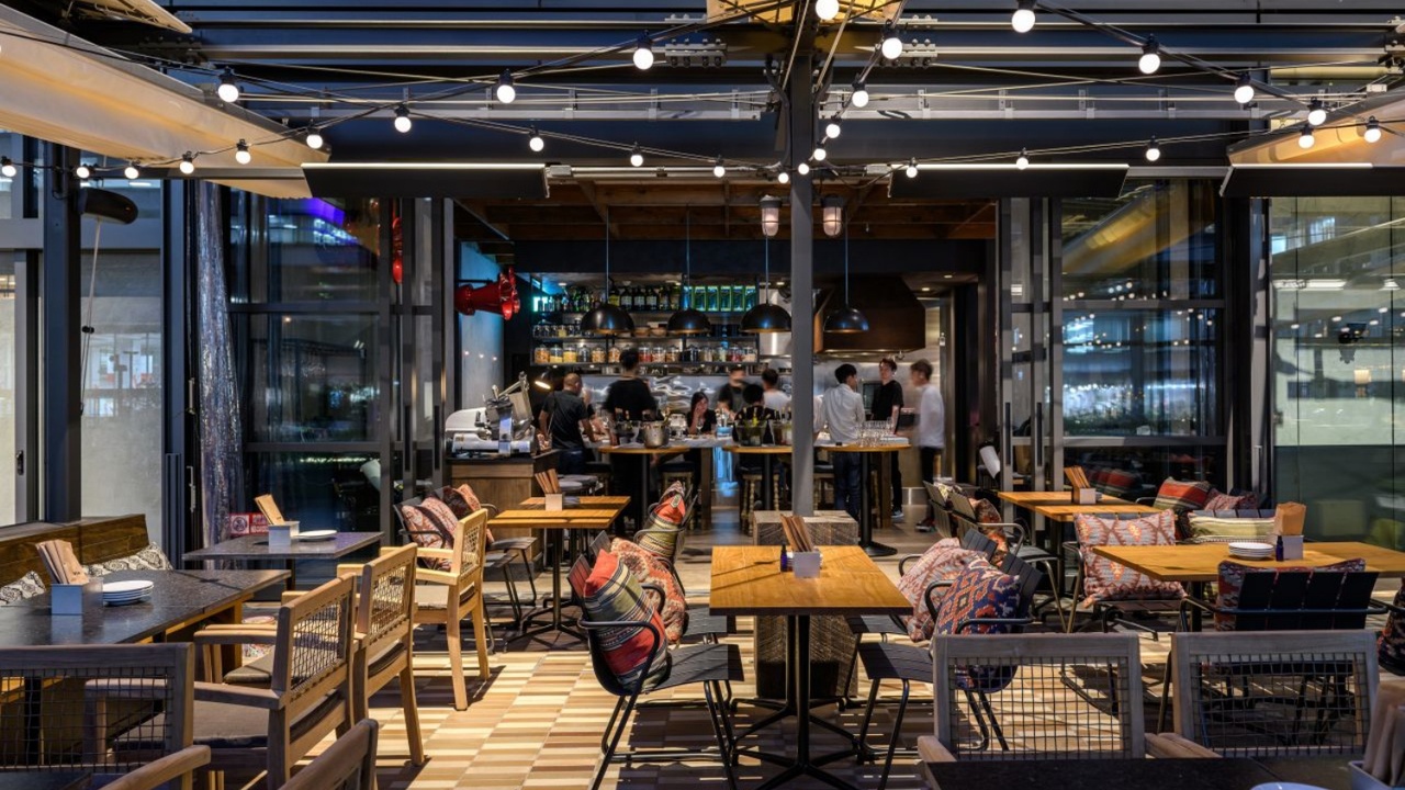 TATA BAR RESTAURANT CAFEの事業内容の写真2枚目