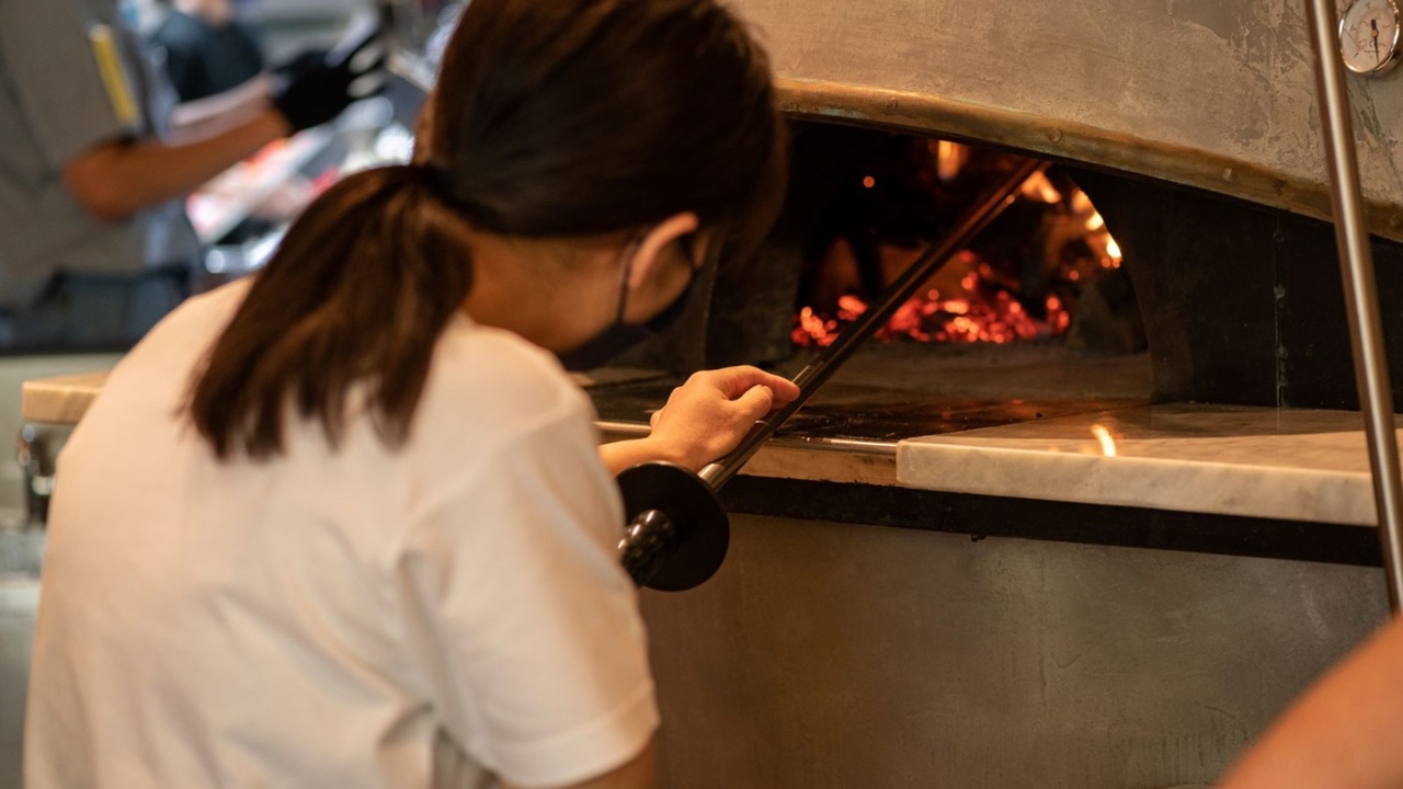 MOTHERS ORIENTALで働く人の写真2枚目