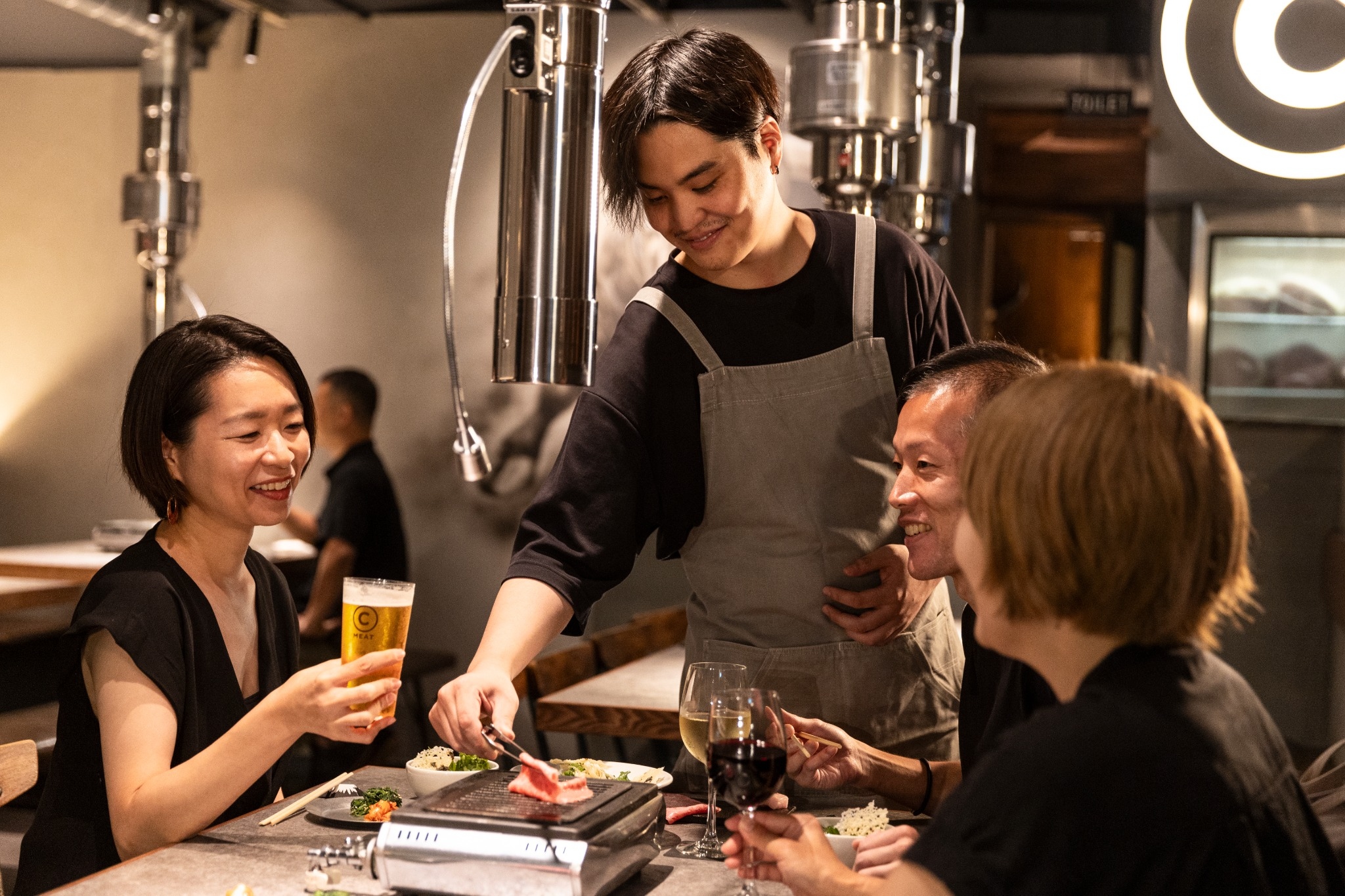 YAKINIKU MARUUSHIのロゴ