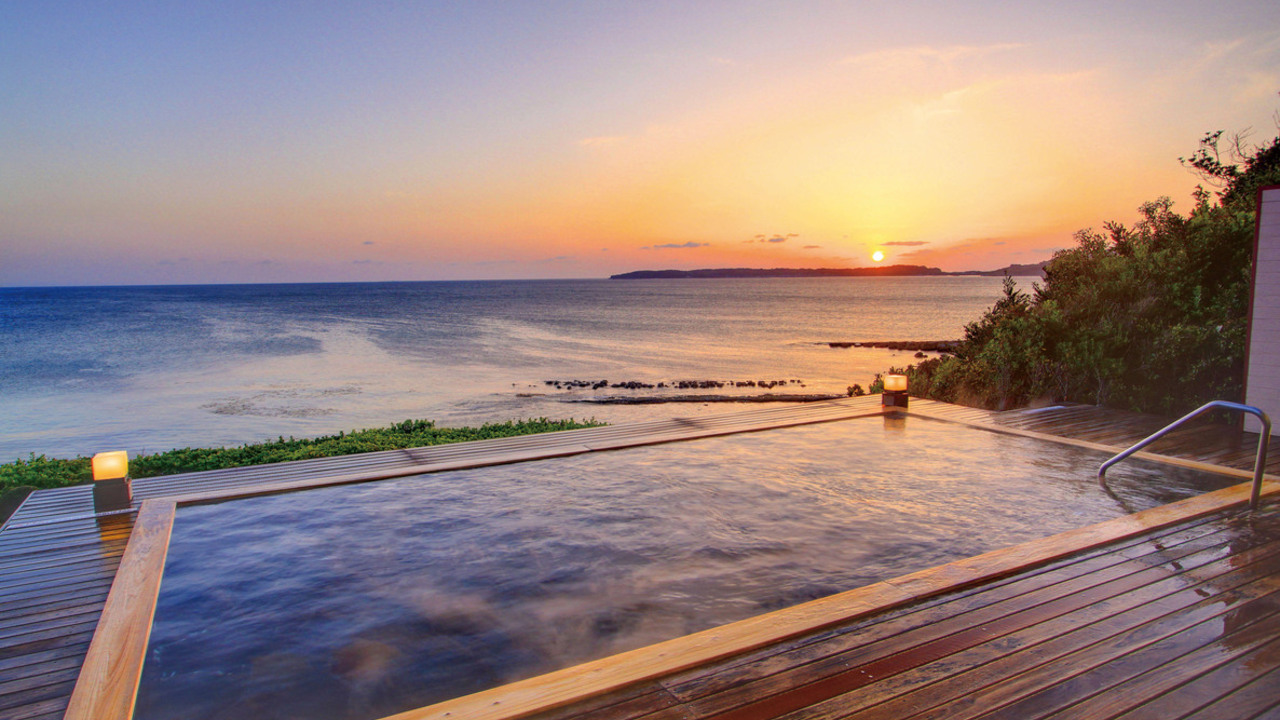 株式会社鴨川グランドホテルの事業内容の写真1枚目