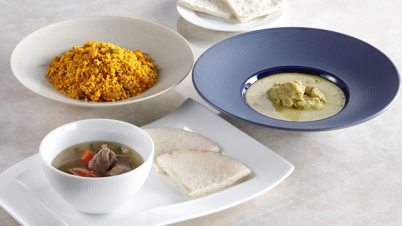 株式会社近鉄・都ホテルズ　シェラトン都ホテル大阪で働く人の写真3枚目