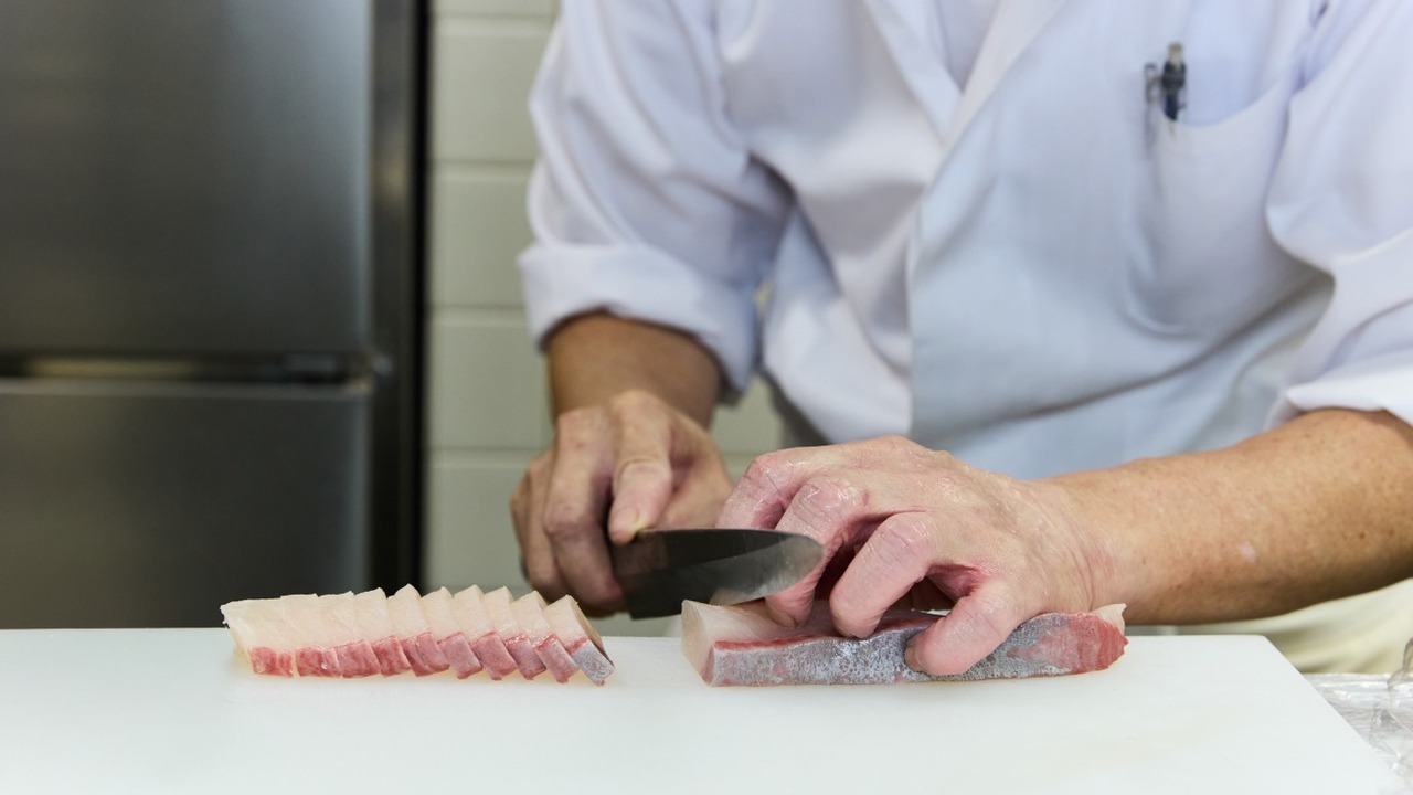 松栄株式会社で働く人の写真2枚目