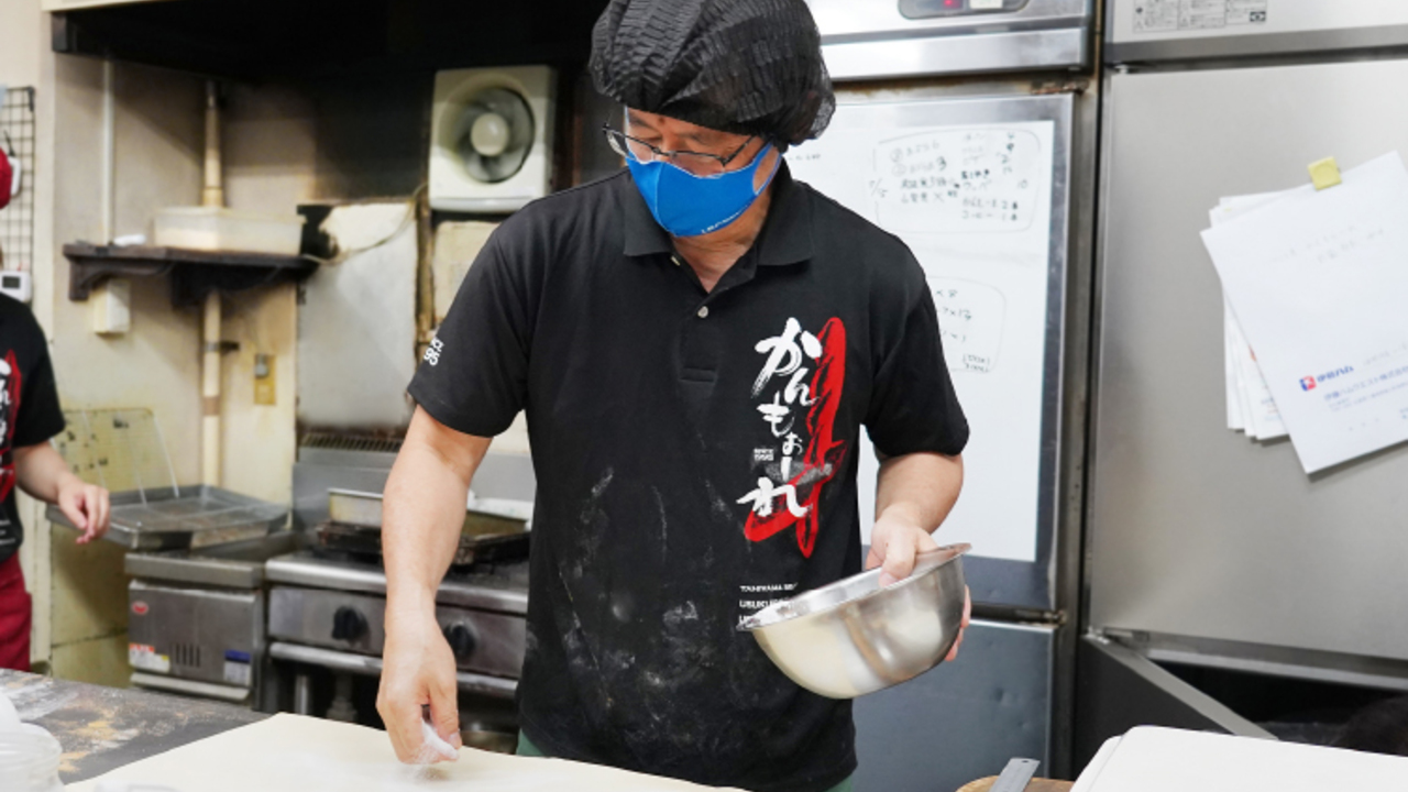 有限会社かんもぉ〜れで働く人の写真1枚目