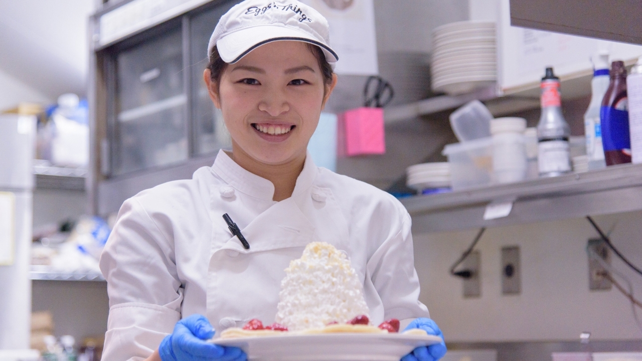 EGGS 'N THINGS JAPAN株式会社で働く人の写真3枚目