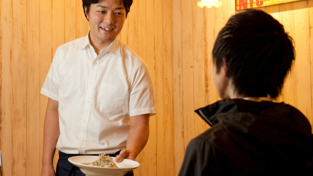 ジャパンフードサービス株式会社で働く人の写真2枚目