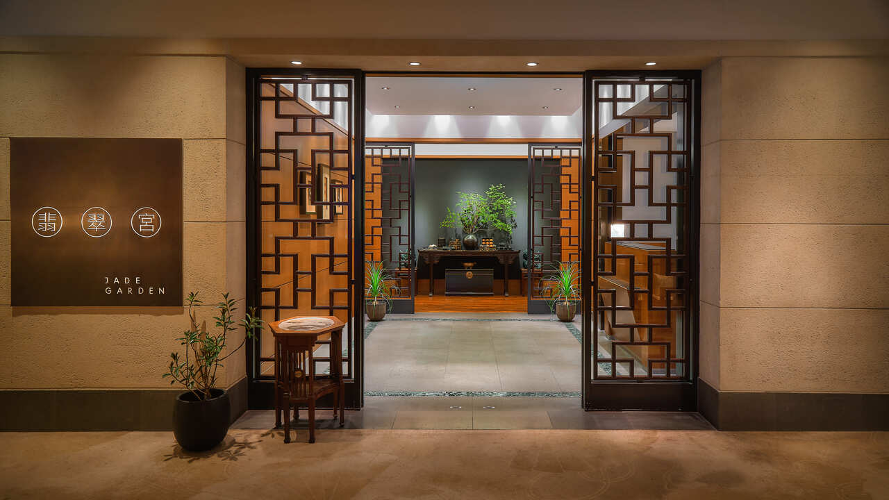 株式会社西新宿ホテルアンドリゾートで働く人の写真1枚目