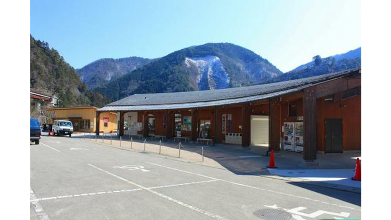 株式会社QOLたばやまで働く人の写真3枚目