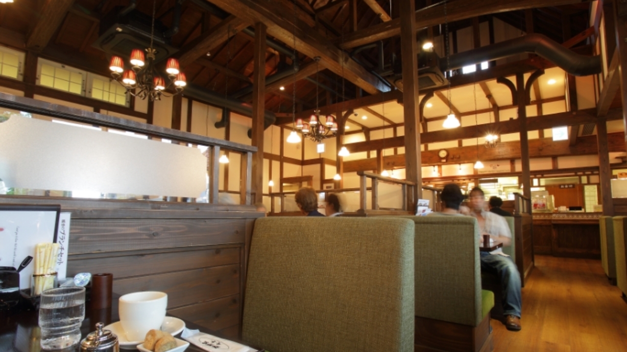 株式会社デイリーカフェ＆フーズで働く人の写真3枚目