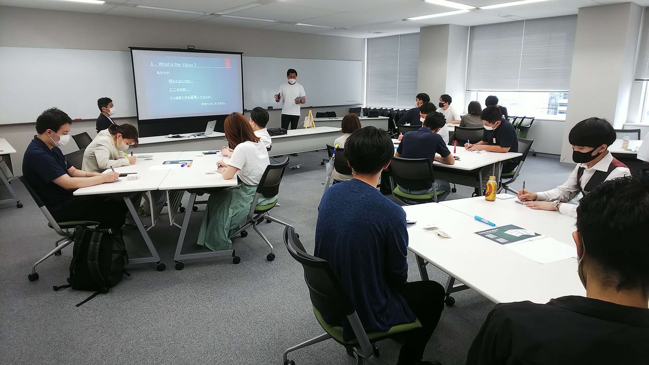 株式会社ワンダーテーブルで働く人の写真4枚目